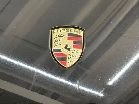 Used 2018 Porsche Cayenne image 36