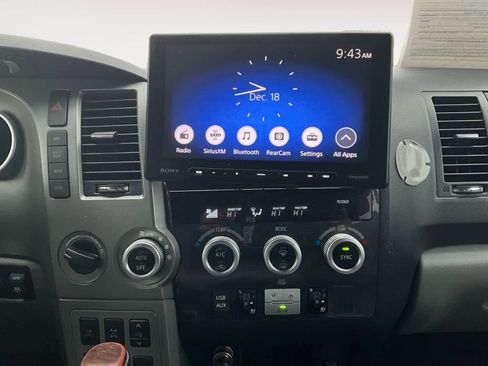 Used 2015 Toyota Sequoia Platinum image 13