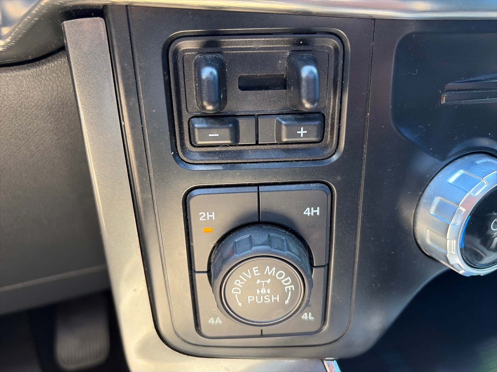 Used 2023 Ford F150 Lariat w/ Equipment Group 502A High AWD/4WD image 24