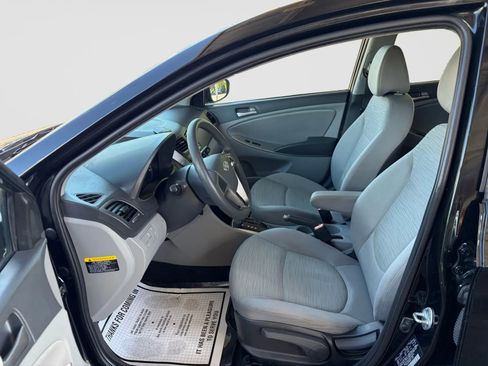 Used 2016 Hyundai Accent SE FWD image 12
