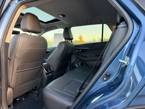 Used 2022 Subaru Outback Limited image 5