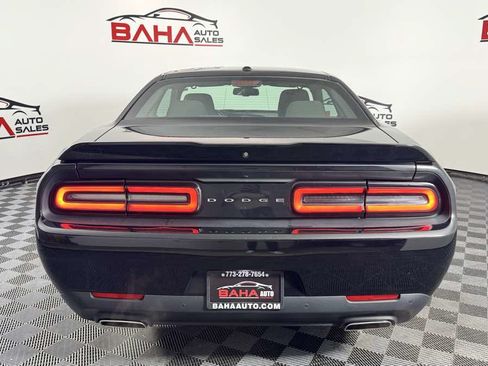 Used 2022 Dodge Challenger GT RWD image 5