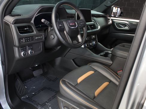 Used 2023 GMC Yukon XL AT4 w/ Technology Package AWD/4WD image 36