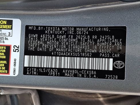 Used 2025 Toyota Camry SE FWD image 26