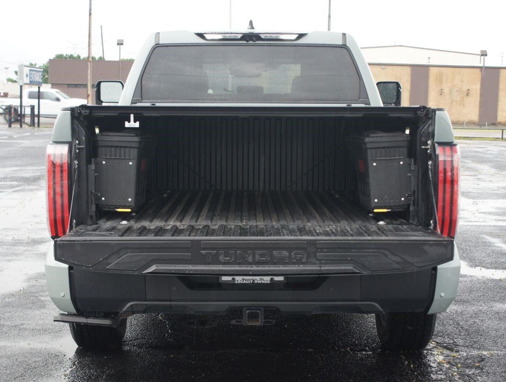 Used 2024 Toyota Tundra Limited AWD/4WD image 17