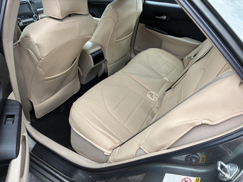 Used 2014 Toyota Camry LE FWD image 12