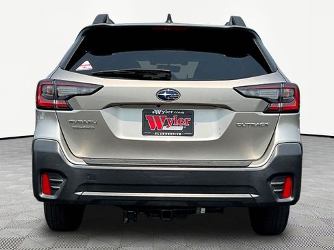 Used 2020 Subaru Outback Premium w/ Popular Package #1 AWD/4WD image 5