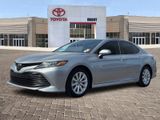 Used 2019 Toyota Camry LE image 2