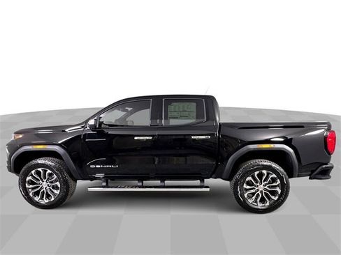 New 2026 GMC Canyon Denali image 5