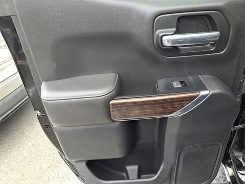 Used 2019 GMC Sierra 1500 Elevation w/ Elevation Value Package image 11