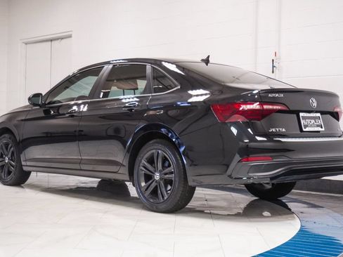 Used 2024 Volkswagen Jetta SE FWD image 27