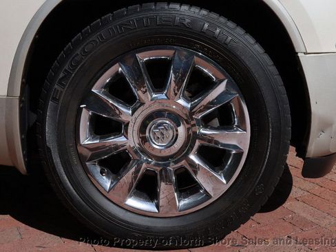 Used 2011 Buick Enclave CXL image 54