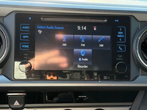 Used 2018 Toyota Tacoma TRD Sport w/ Technology Package RWD image 26