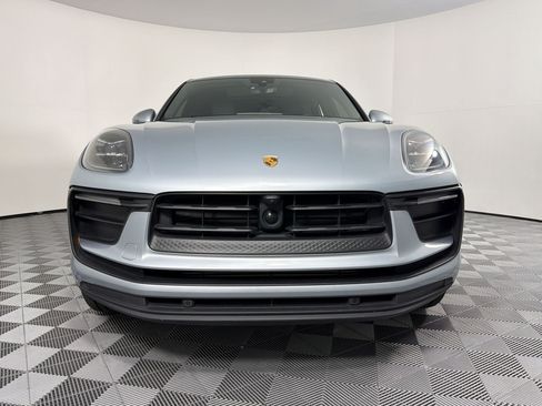 Certified 2024 Porsche Macan AWD/4WD image 13
