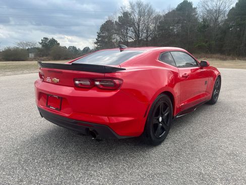 Used 2020 Chevrolet Camaro LT image 5