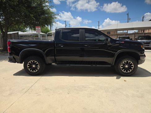 Used 2024 Chevrolet Silverado 1500 ZR2 w/ Technology Package AWD/4WD image 2