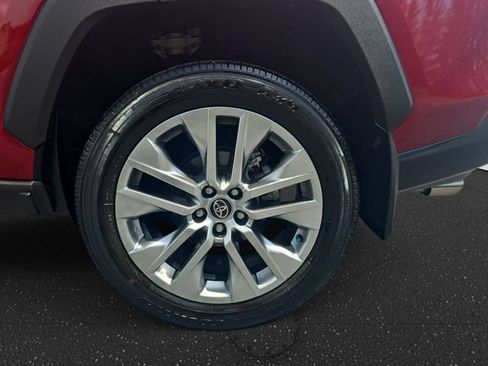 Used 2025 Toyota RAV4 XLE Premium FWD image 34