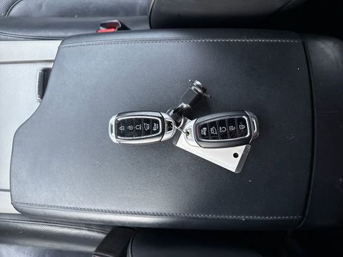 Used 2021 Hyundai Palisade Limited image 26