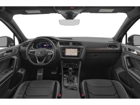 Used 2024 Volkswagen Tiguan SEL R-Line AWD/4WD image 8