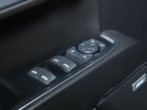 Used 2023 GMC Sierra 1500 SLT w/ SLT Premium Package AWD/4WD image 16