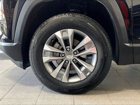 Used 2025 Chevrolet Equinox LT w/ Convenience Package II AWD/4WD image 7