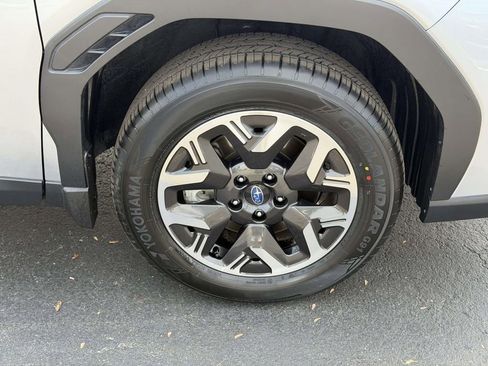 Used 2026 Subaru Forester Premium AWD/4WD image 9