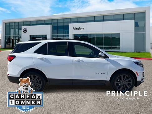 Used 2022 Chevrolet Equinox RS w/ Infotainment Package image 5