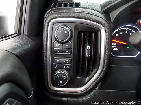 Used 2019 Chevrolet Silverado 1500 LT Trail Boss AWD/4WD image 25