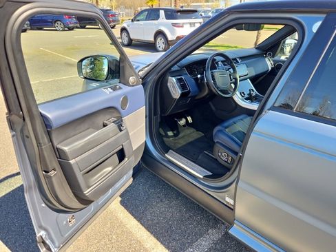Used 2019 Land Rover Range Rover Sport HSE Dynamic image 10