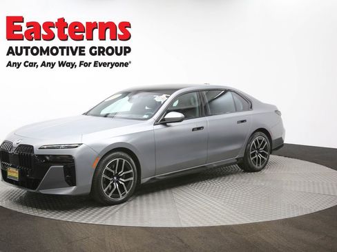 Used 2023 BMW 740i w/ Executive Package RWD image 60