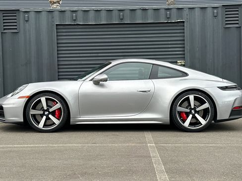 New 2026 Porsche 911 Carrera 4S image 2