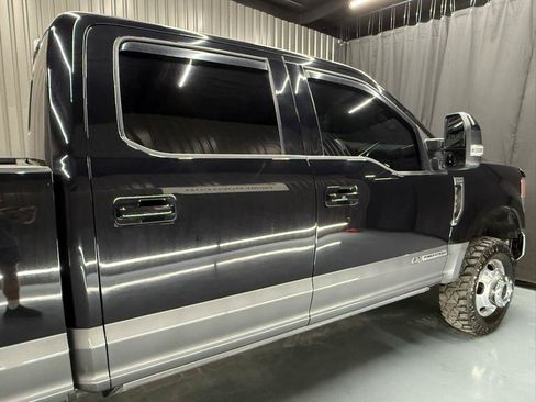 Used 2022 Ford F350 Lariat w/ Lariat Ultimate Package AWD/4WD image 12