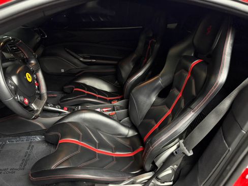 Used 2016 Ferrari 488 GTB RWD image 26
