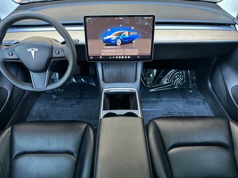 Used 2023 Tesla Model 3 Standard Range RWD image 3