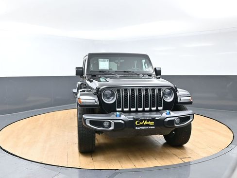Used 2023 Jeep Wrangler Unlimited Sahara w/ Cold Weather Group AWD/4WD image 4
