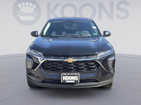 New 2026 Chevrolet Trax LS image 11