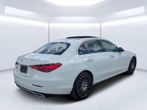 Used 2024 Mercedes-Benz C 300 Sedan image 3