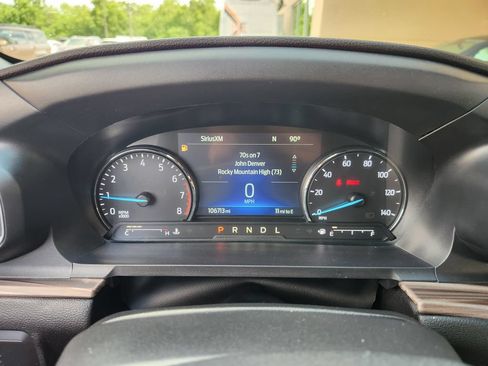 Used 2022 Ford Explorer Limited w/ Equipment Group 301A RWD image 17