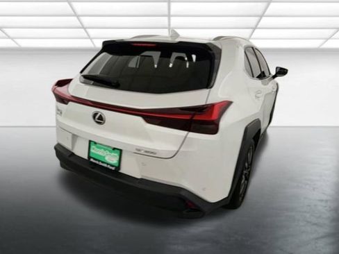 Used 2021 Lexus UX 200 w/ Accessory Package (Z2) FWD image 7