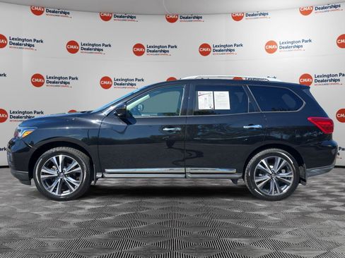 Used 2020 Nissan Pathfinder Platinum AWD/4WD image 4