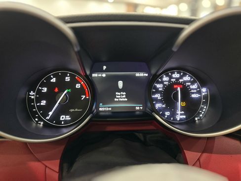 Used 2020 Alfa Romeo Giulia Sport RWD w/ Quick Order Package 22K Sport image 18