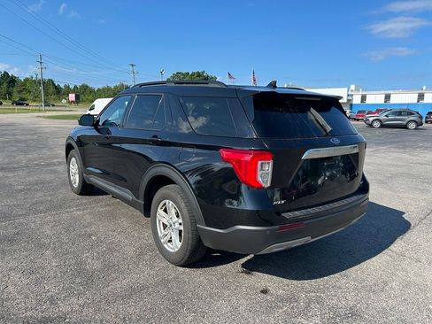 Used 2020 Ford Explorer XLT w/ Equipment Group 202A AWD/4WD image 3