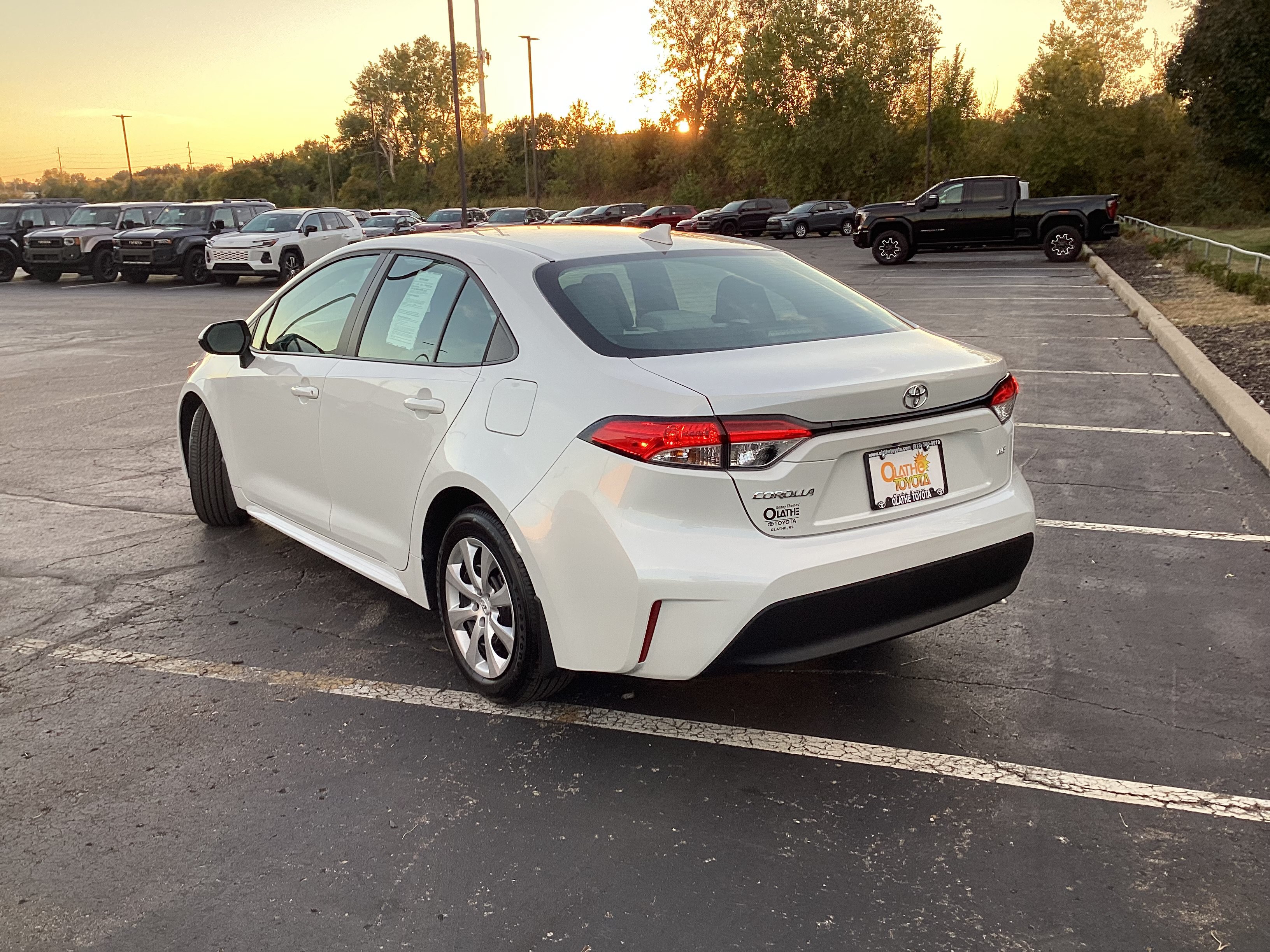 Certified 2026 Toyota Corolla LE FWD image 3
