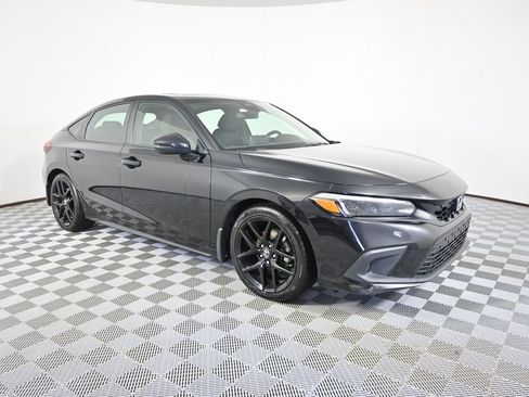 Used 2022 Honda Civic Sport Touring image 9