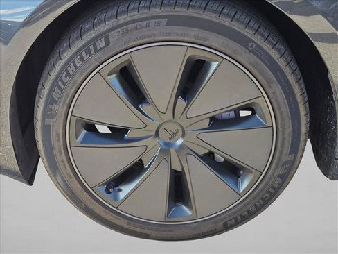 Used 2025 Tesla Model 3 Long Range RWD image 10