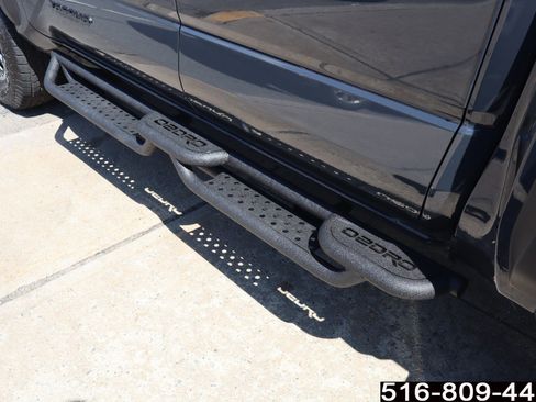 Used 2026 Toyota Tacoma TRD Off-Road image 9