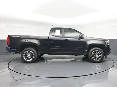 Used 2019 Chevrolet Colorado W/T w/ Custom Special Edition AWD/4WD image 4