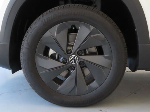 New 2026 Volkswagen Taos S FWD image 27
