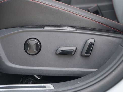 Certified 2025 Volkswagen Jetta GLI Autobahn image 20