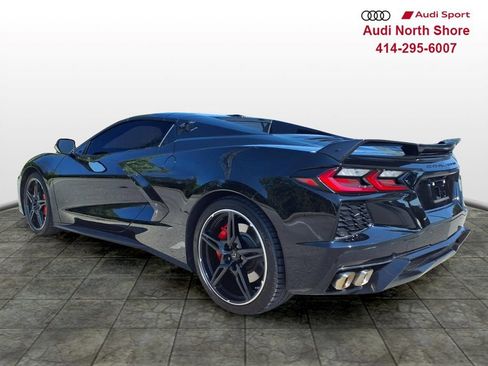 Used 2022 Chevrolet Corvette Stingray Premium Conv w/ Z51 Performance Package RWD image 3